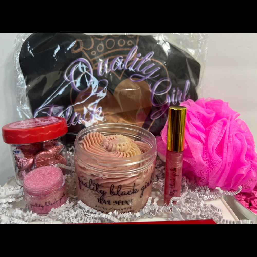 Bae Mine Body Butter, Lip Gloss and Lip Scrub Bundle (Apple Cinnamon)